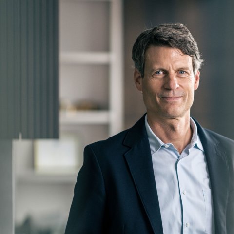 Dr. Thomas Schnell ist CEO des familiengeführten Münchner Unternehmens DR.SCHNELL, das chemische Reinigungsprodukte für den professionellen Einsatz herstellt.